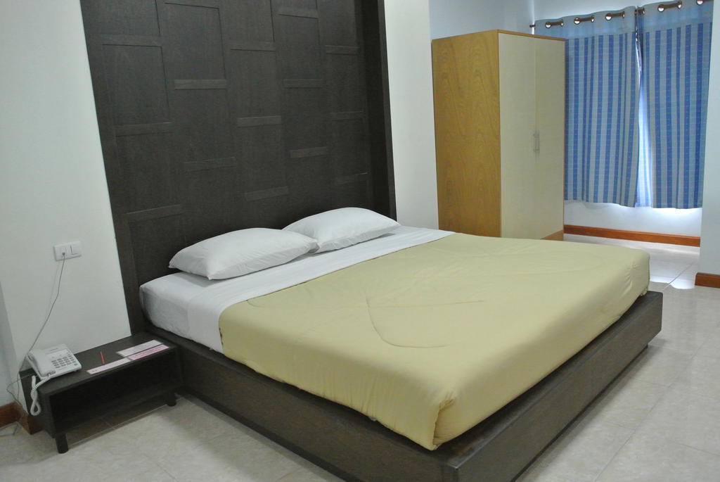 Dee Prom Hotel Chaiyaphum Pokoj fotografie